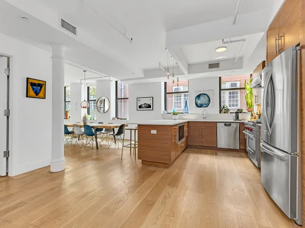 133 Mulberry Street image 6 of 14