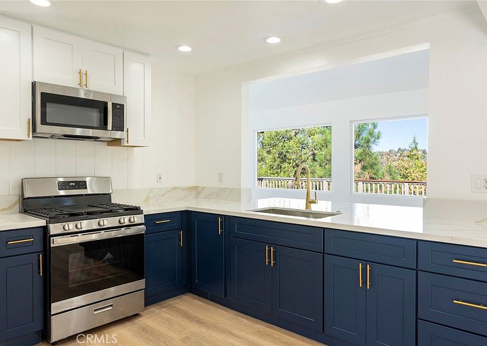 1st image of 776 Nadelhorn Dr