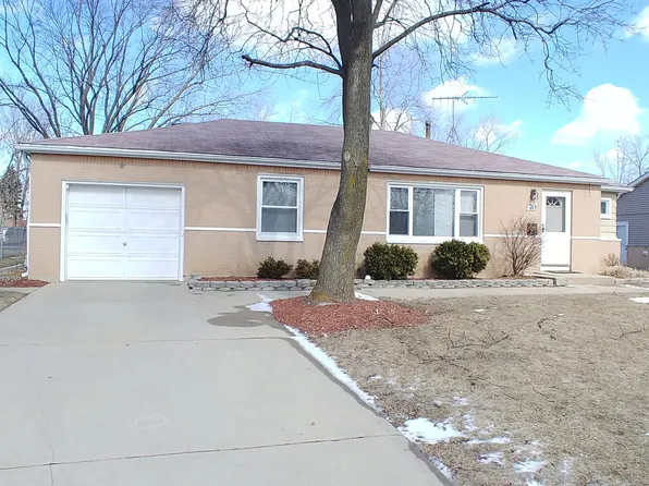 70 Carthage Ln, Hoffman Estates, IL 60169