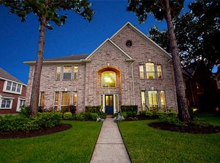 17911 Mossy Ridge Ln, Houston, TX 77095