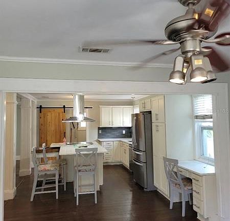 4th image of 3801 W Palmira Ave