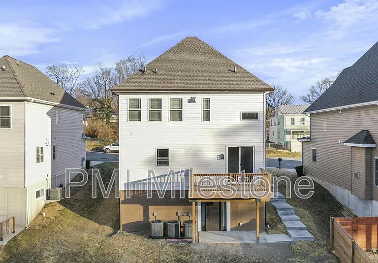 530 N 3rd St #A — Photo 43