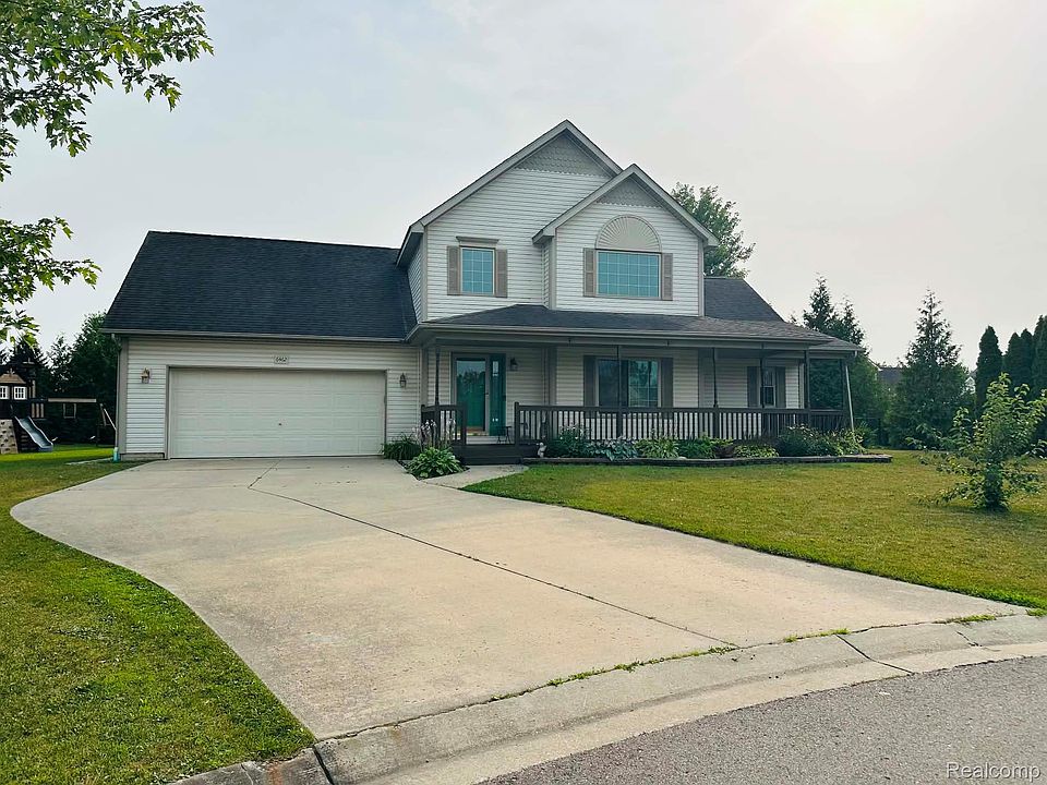 1st image of 6462 Maple Leaf Ct