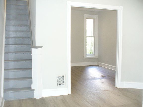 3rd image of 4415 N Orianna St
