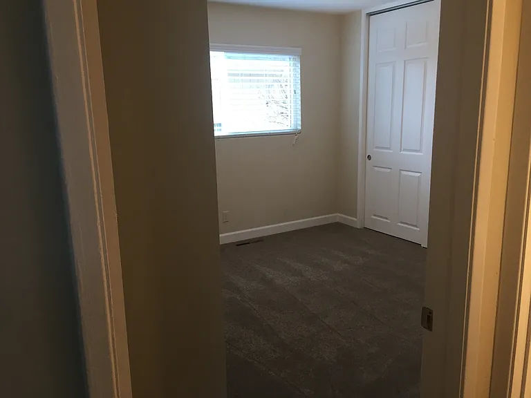 750 Hawthorne St #2 — Photo 5