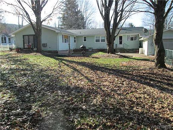 2nd image of 6693 Meadowbrook Dr