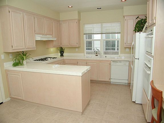 Spacious Kitchen