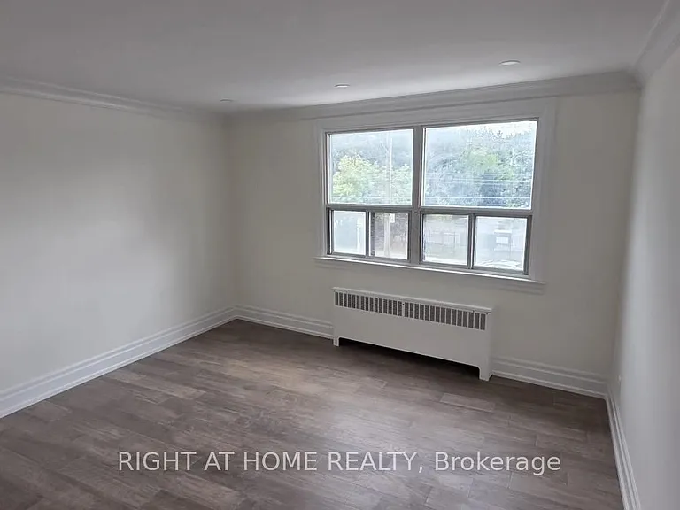 1782 Jane St S #1 — Photo 10