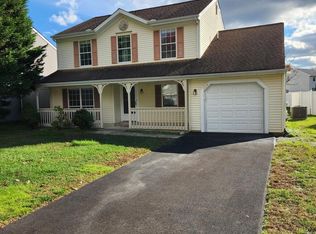 609 W Pompeii Dr, Bear, DE 19701