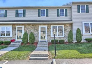 107 Cheshire Ct, Sinking Spring, PA 19608