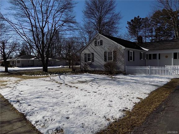 2nd image of 426 Roncroff Dr