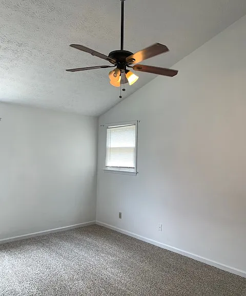 1050 Heatherwood Ct — Photo 9