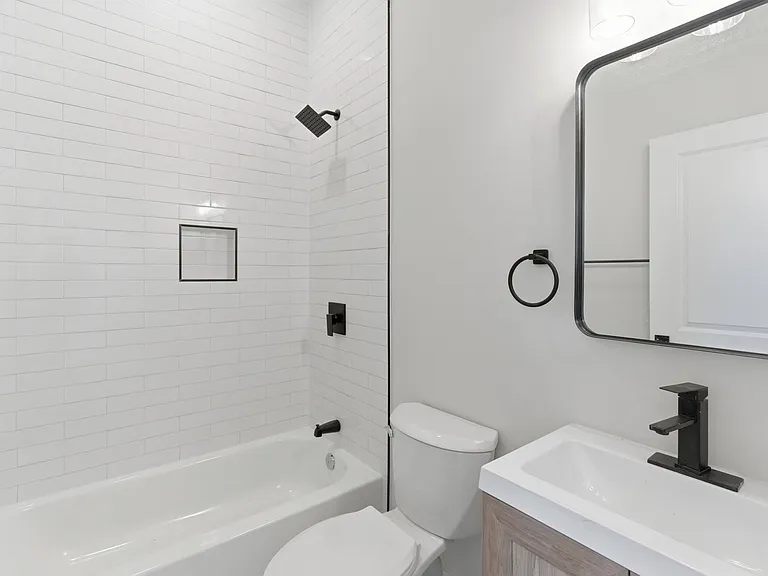 337 S Fremont Ave #1 — Photo 3