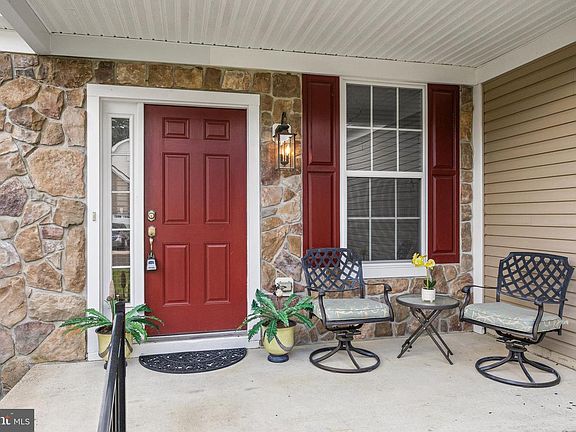 4th image of 33 Hibiscus Dr