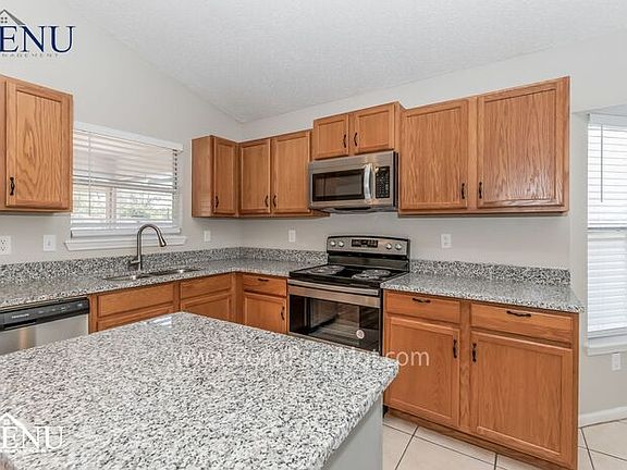 2nd image of 3075 Hickory Glen Dr