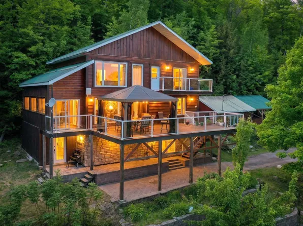 264 Chemin St, Amherst, QC J0T 2L0