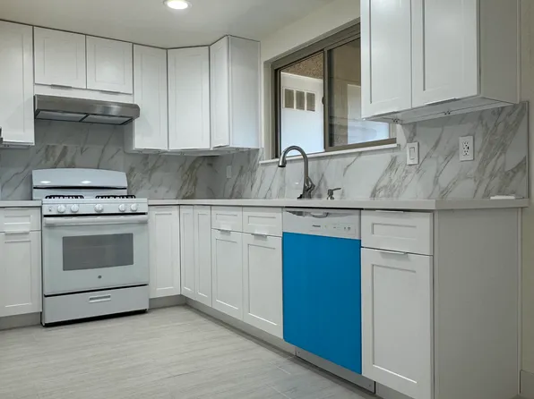 15821 Serrano Rd APT 2, Apple Valley, CA 92307