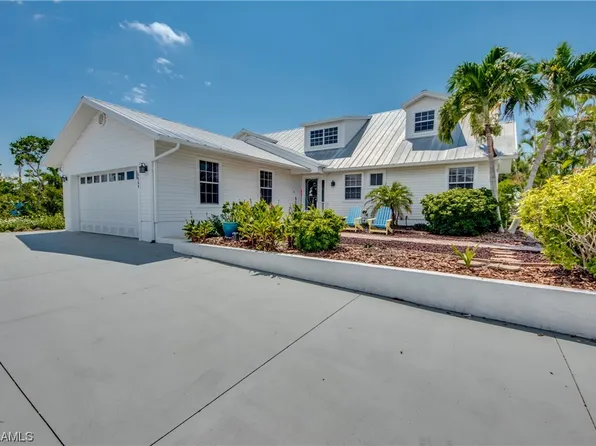 3569 Outrigger Ln, Saint James City, FL 33956