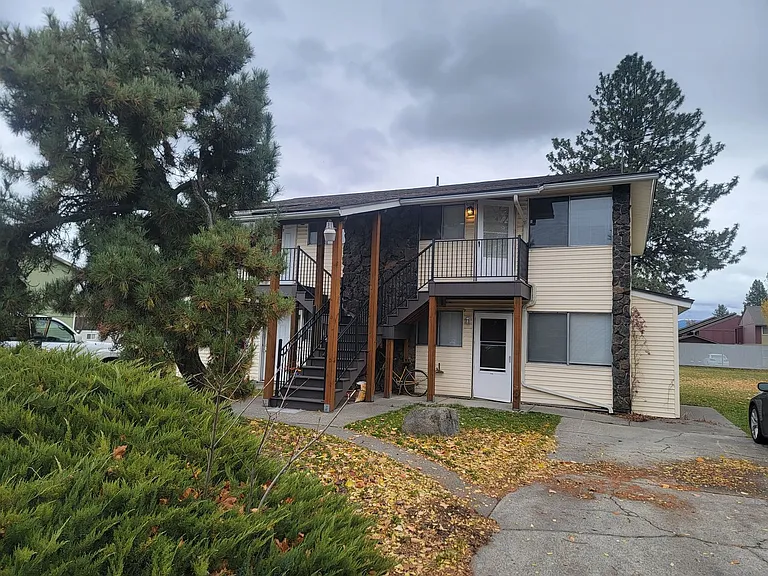 3019 S Whipple Rd — Photo 1