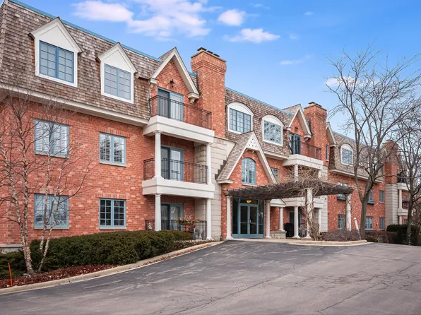 151 E Laurel Ave APT 204, Lake Forest, IL 60045