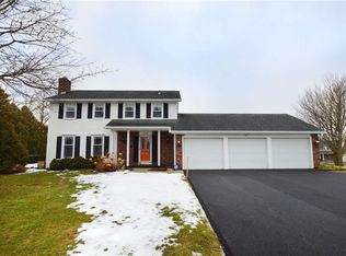 115 Pinebrook Dr, Rochester, NY 14616