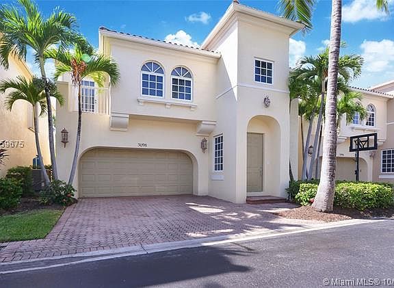 5th image of 3097 NE 210th St