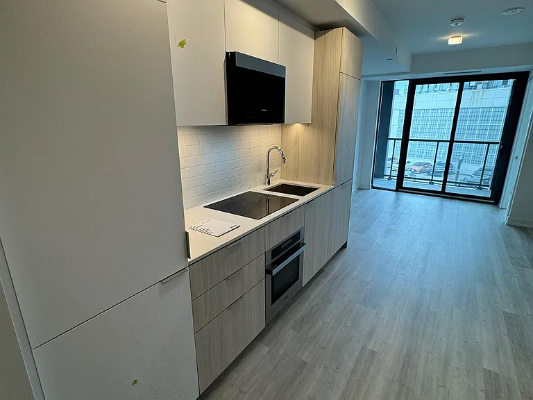 28 Eastern Ave S #417 — Photo 10