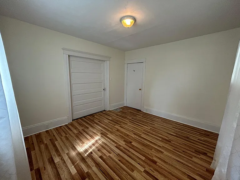 500 E Ganson St — Photo 15