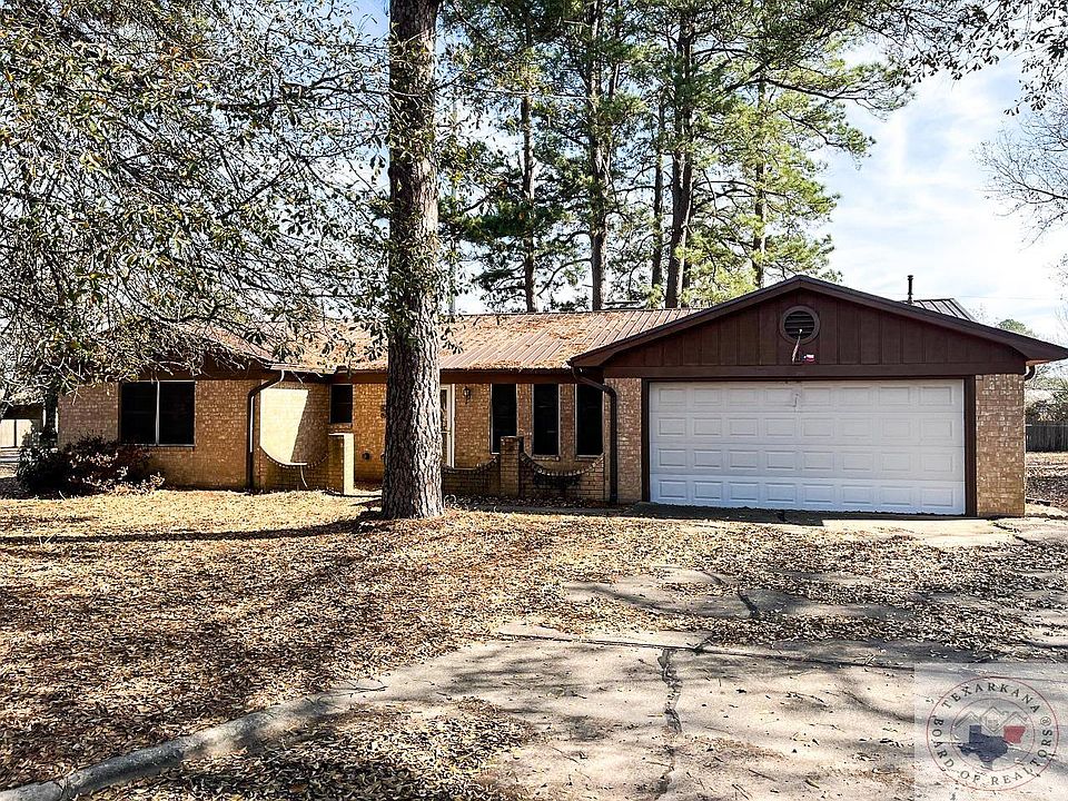 1st image of 522 Langford Ln