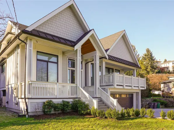 3880 Wilkinson Rd, Saanich, BC V8Z 5A2