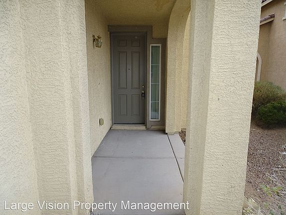 2nd image of 4720 Grey Heron Dr