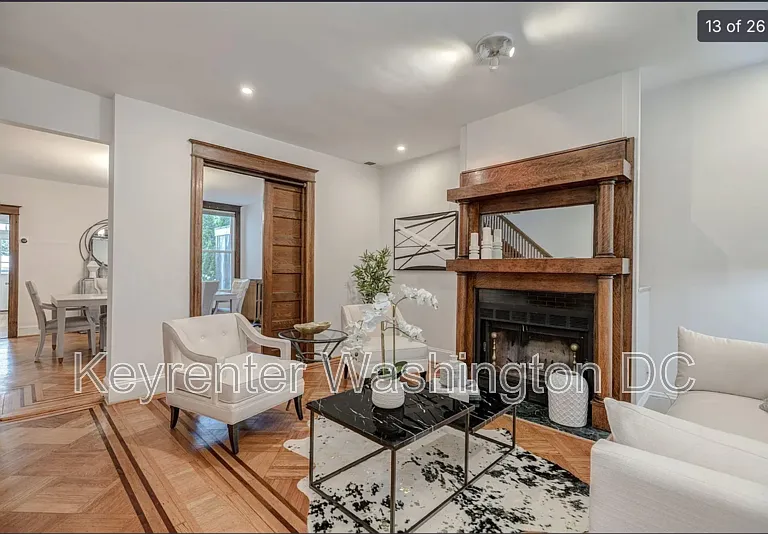 611 4th St NE #A — Photo 2