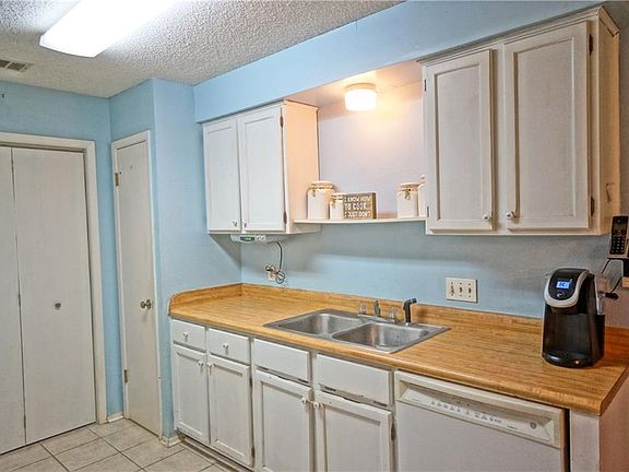 5th image of 1613 Wildwood Dr