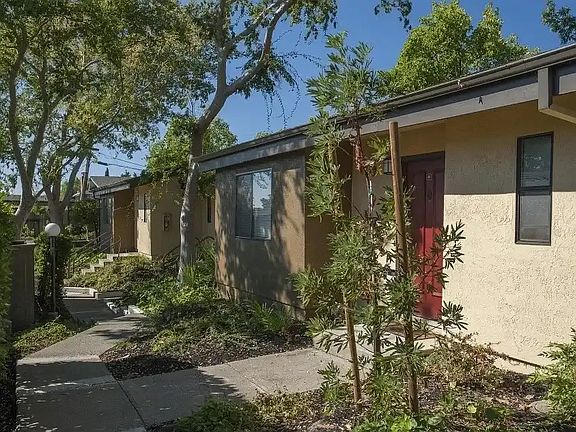 5th image of 2323 Fairfield Ave APT 14