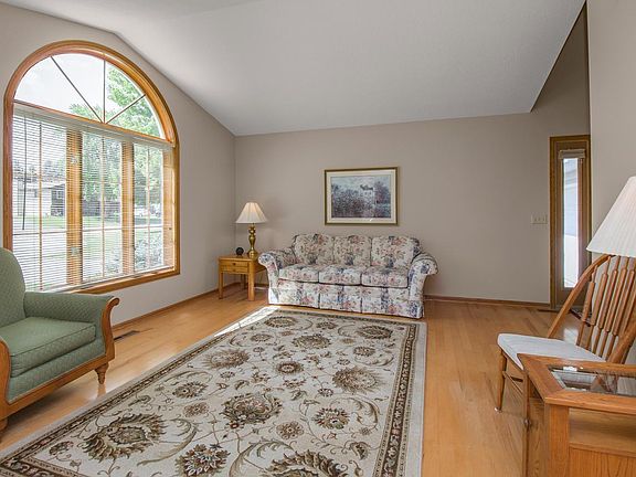 3rd image of 19363 Eureka Ct