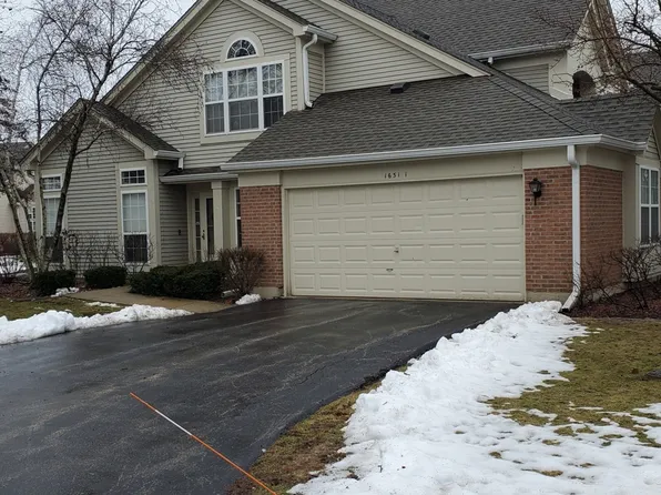 1631 Columbia Cir, Bartlett, IL 60103