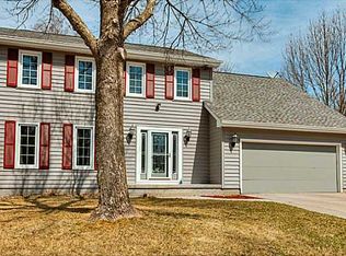 6605 New York Cir, Des Moines, IA 50322