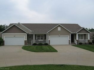1161 Briarcliff Dr, Akron, OH 44312