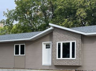 406 5th St, Lohrville, IA 51453