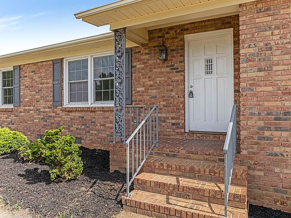 4th image of 112 Shoally Park Dr