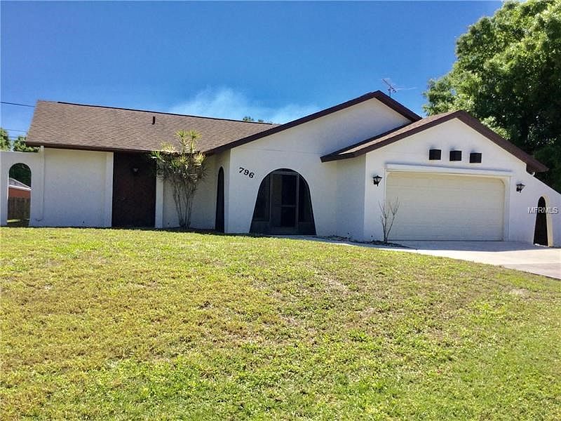 1st image of 796 E Seminole Dr