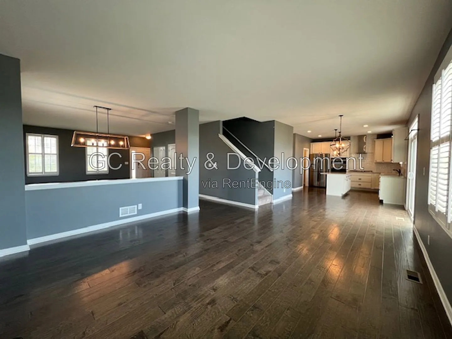 4 bed, 2.5 bath, 2638 sqft, $3,995 — Photo 4