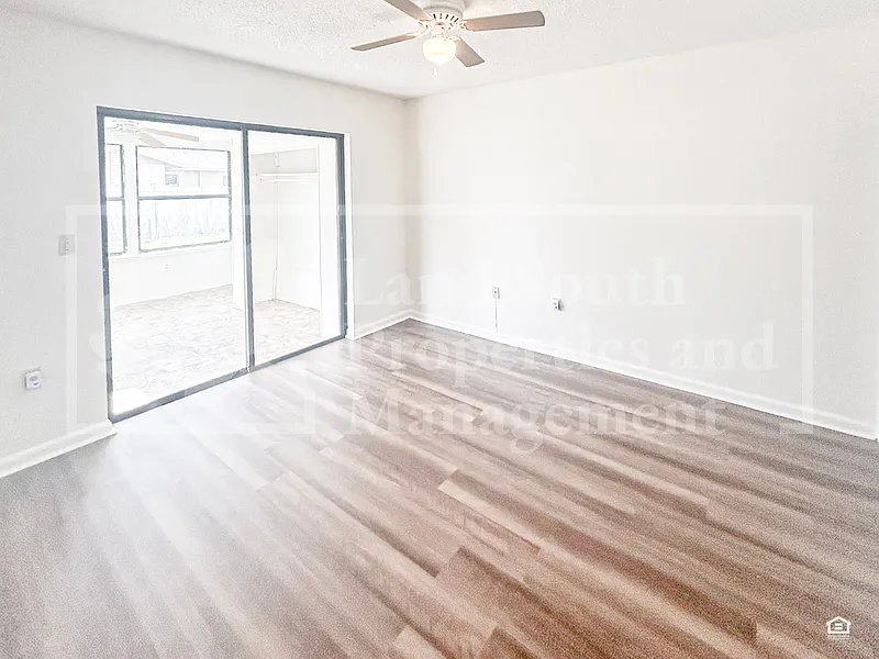 2 bed, 2.0 bath, 912 sqft, $1,450 — Photo 4
