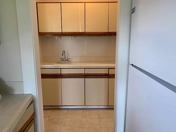 5th image of 1334 Opal St