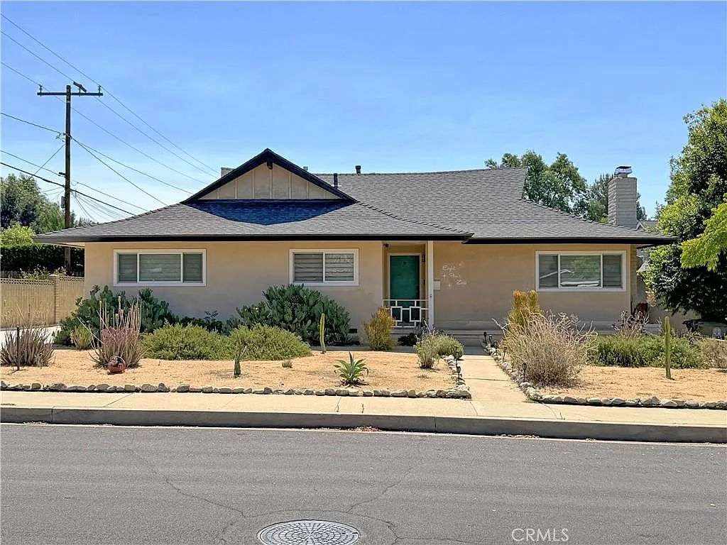 3 bed, 1611 sqft, $4,195 — Photo 1