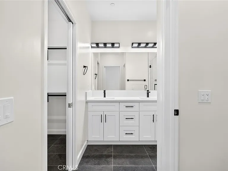 593 E 12th St #1 — Photo 27