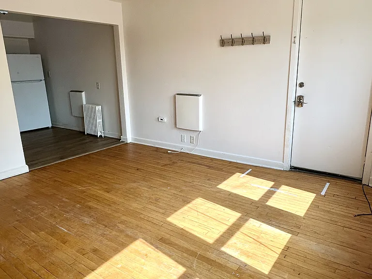 519 1st Ave SW #1 — Photo 3