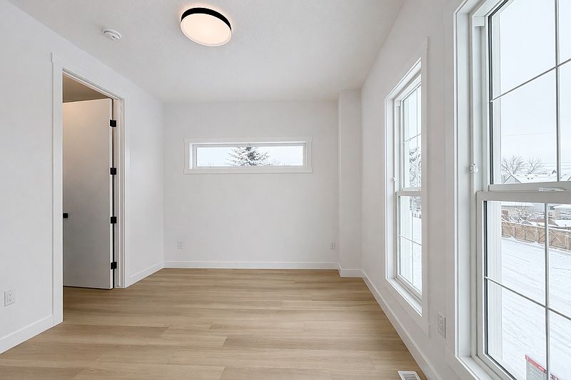 Calgary Townhouse for rent - 3 Bedrooms — photo 17