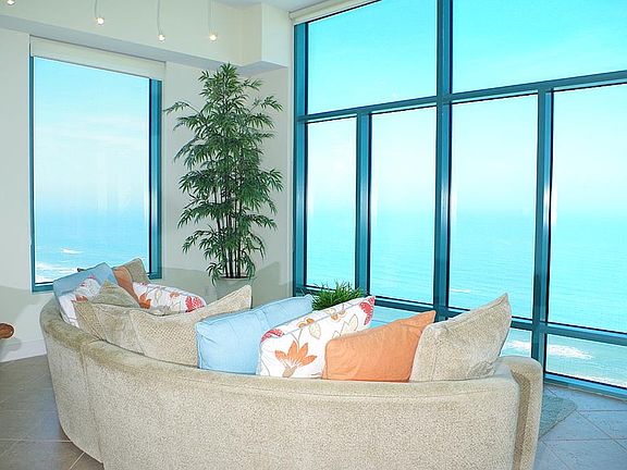 2nd image of 310A Padre Blvd