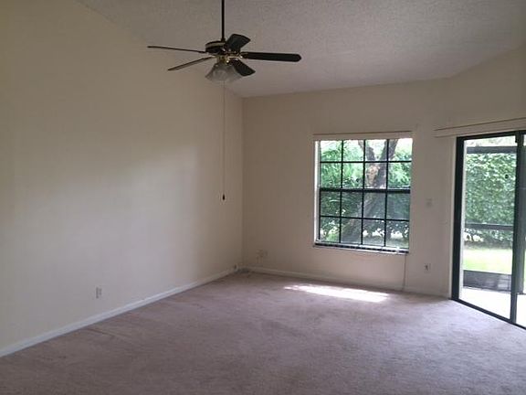 5th image of 13551 Fountainview Boulevard